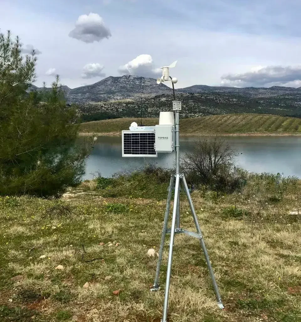 Modern tarımda, işletmeler ve çiftçiler için tarımsal meteoroloji istasyonları ve dijital tarım uygulamaları geliştiriliyor..